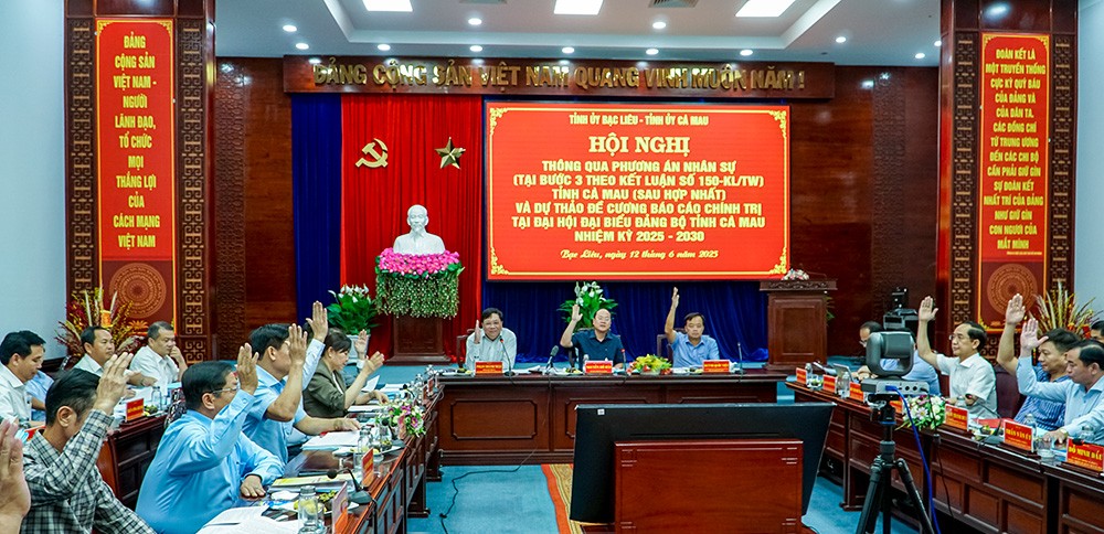 Sau hợp nhất, Cà Mau và Bạc Liêu có 56 người tham gia Ban Chấp hành Đảng bộ tỉnh- Ảnh 1. Sau hợp nhất, Cà Mau và Bạc Liêu có 56 người tham gia Ban Chấp hành Đảng bộ tỉnh- Ảnh 1.