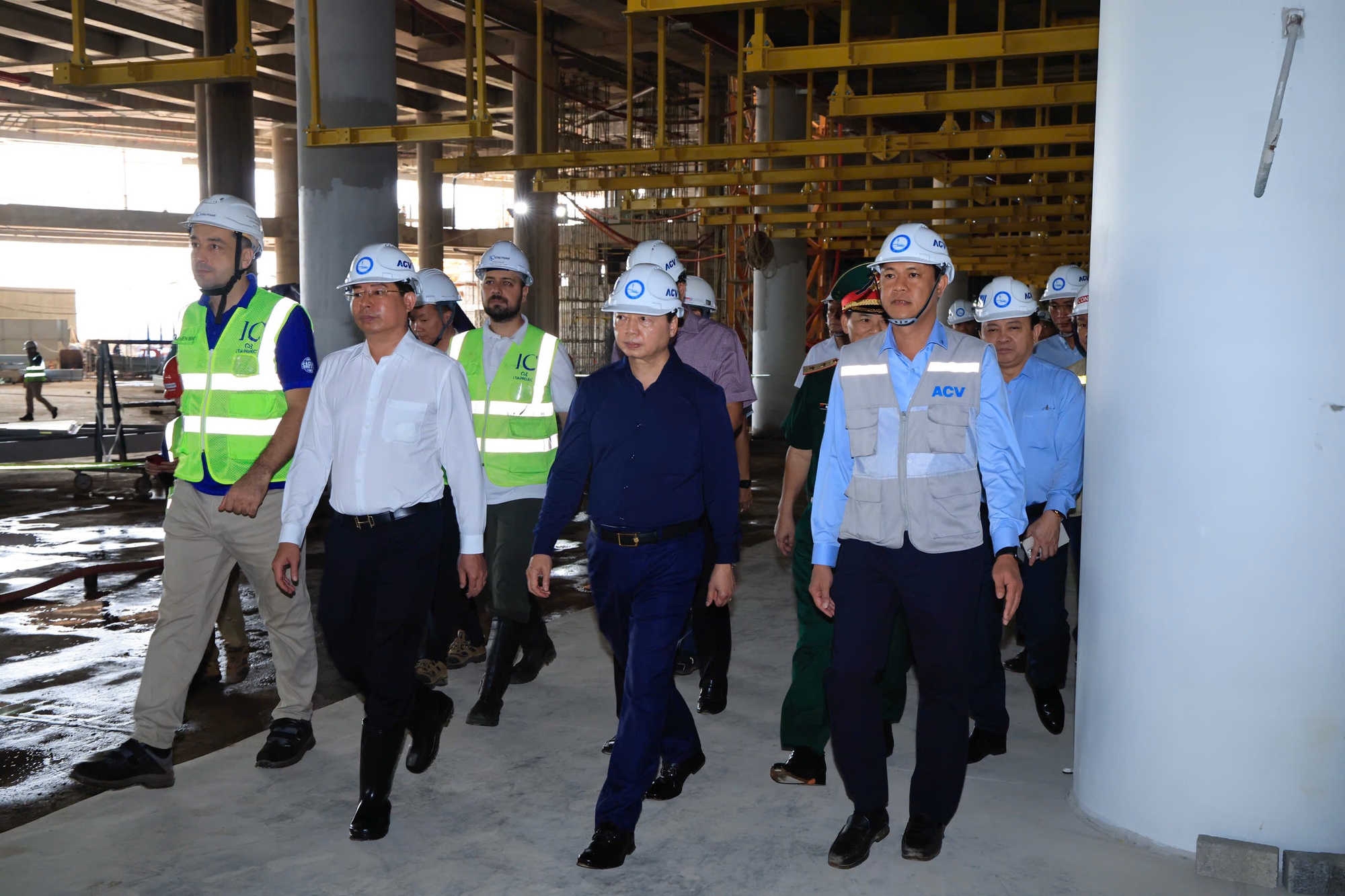 Tăng tốc các gói thầu trọng điểm, không để hạng mục nhỏ làm chậm tiến độ sân bay Long Thành- Ảnh 3. Tăng tốc các gói thầu trọng điểm, không để hạng mục nhỏ làm chậm tiến độ sân bay Long Thành- Ảnh 3.