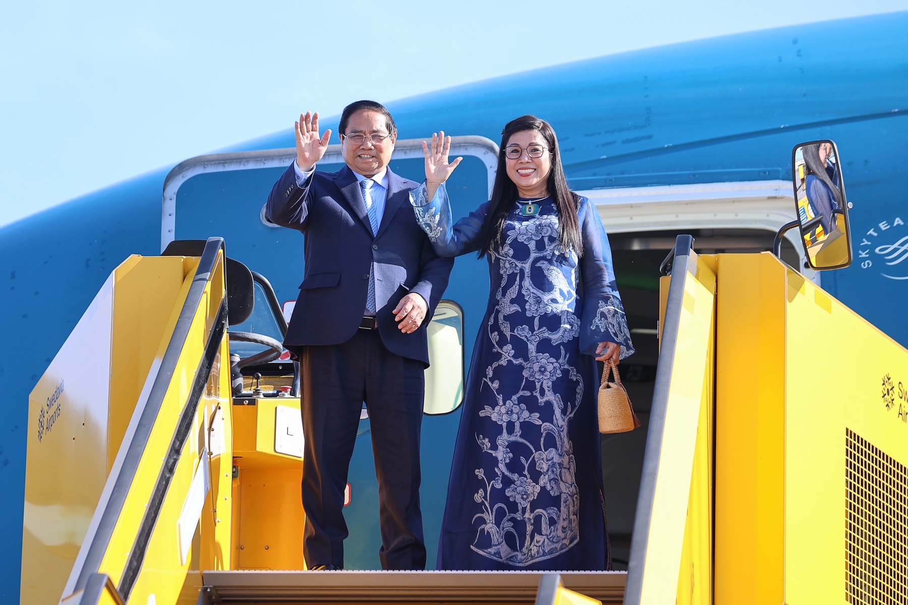 Thủ tướng lên đường về nước, kết thúc tốt đẹp chuyến công tác sau 84 hoạt động tại 3 nước châu Âu- Ảnh 2. Thủ tướng lên đường về nước, kết thúc tốt đẹp chuyến công tác sau 84 hoạt động tại 3 nước châu Âu- Ảnh 2.