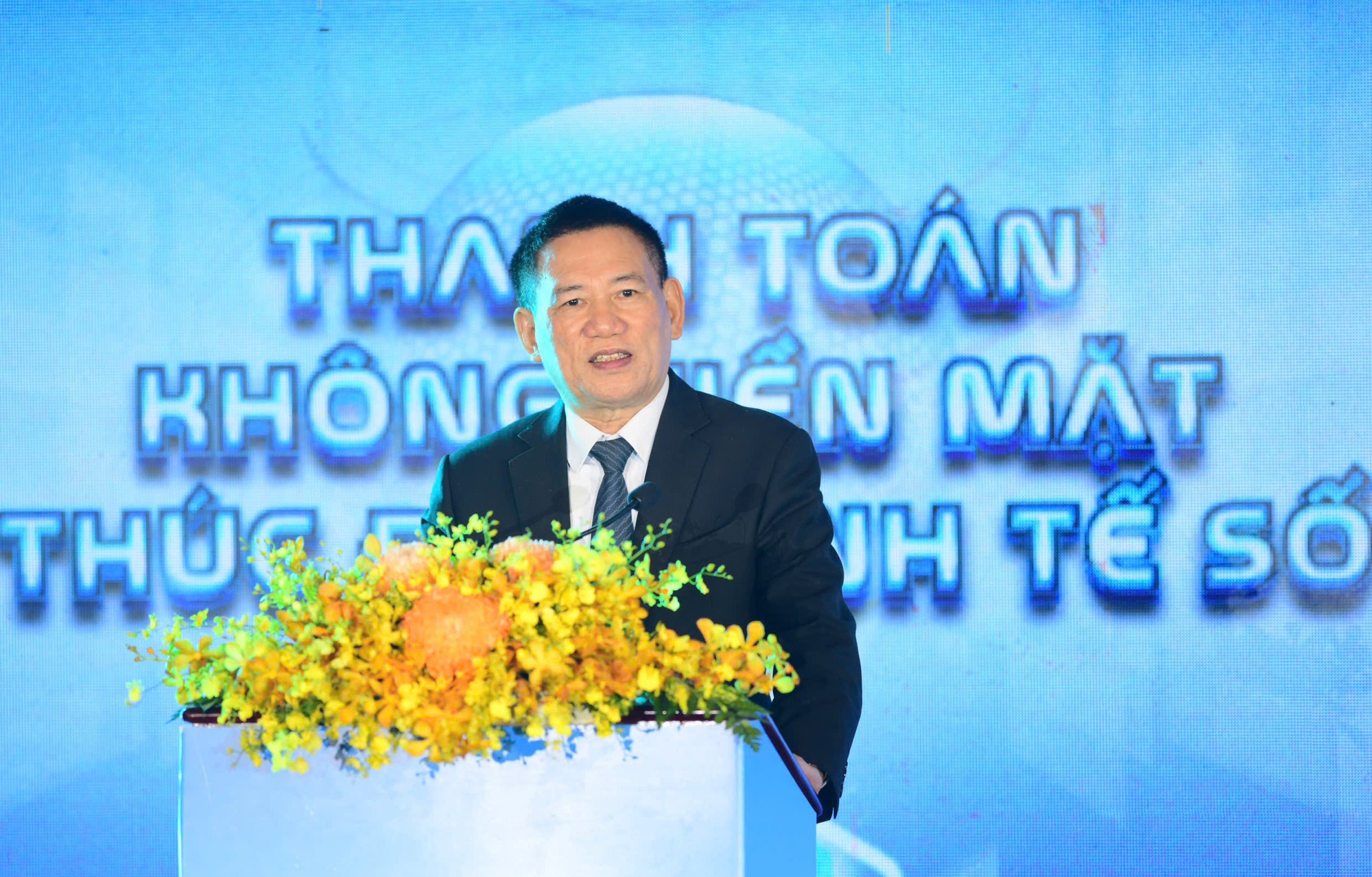 Phó Thủ tướng Hồ Đức Phớc: Thanh toán không dùng tiền mặt đã có bước phát triển vượt bậc- Ảnh 1. Phó Thủ tướng Hồ Đức Phớc: Thanh toán không dùng tiền mặt đã có bước phát triển vượt bậc- Ảnh 1.
