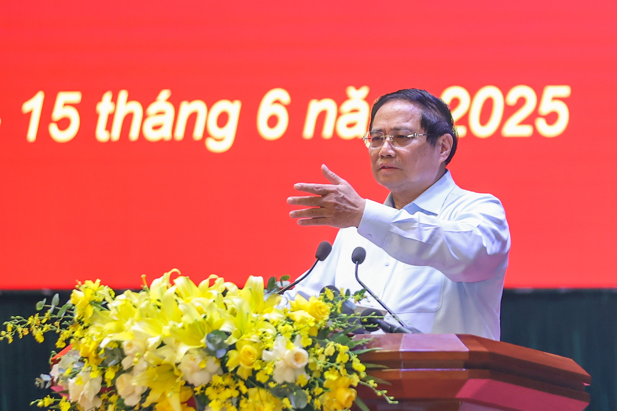 Thủ tướng: 63 tỉnh thành hay 34 tỉnh thành cũng là đất nước, là quê hương- Ảnh 1. Thủ tướng: 63 tỉnh thành hay 34 tỉnh thành cũng là đất nước, là quê hương- Ảnh 1.