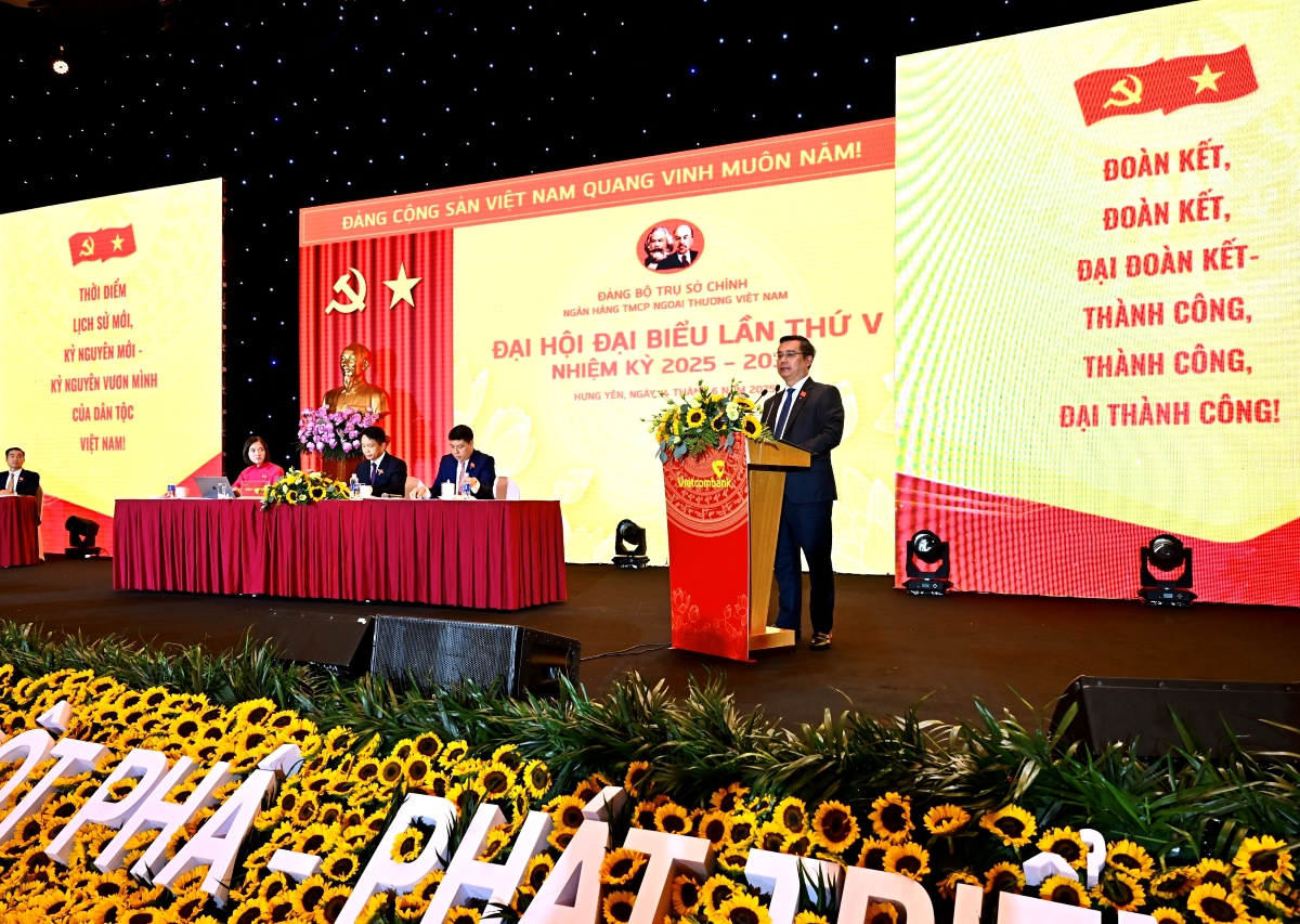 Vietcombank tổ chức thành công Đại hội đại biểu Đảng bộ lần thứ V, nhiệm kỳ 2025 – 2030- Ảnh 2. Vietcombank tổ chức thành công Đại hội đại biểu Đảng bộ lần thứ V, nhiệm kỳ 2025 – 2030- Ảnh 2.