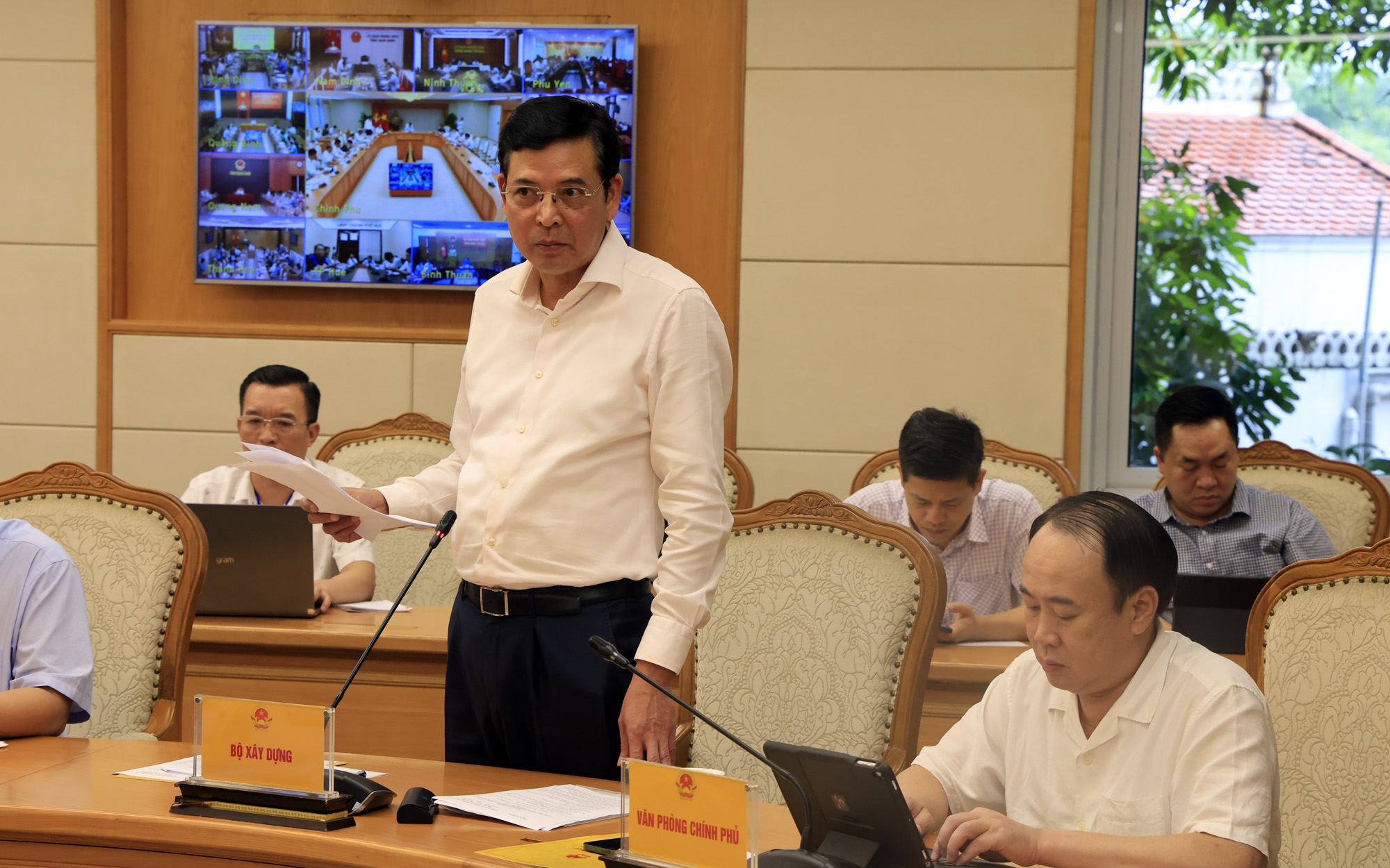 Quyết liệt, khẩn trương giải phóng mặt bằng phục vụ dự án đường sắt tốc độ cao Bắc - Nam- Ảnh 2. Quyết liệt, khẩn trương giải phóng mặt bằng phục vụ dự án đường sắt tốc độ cao Bắc - Nam- Ảnh 2.
