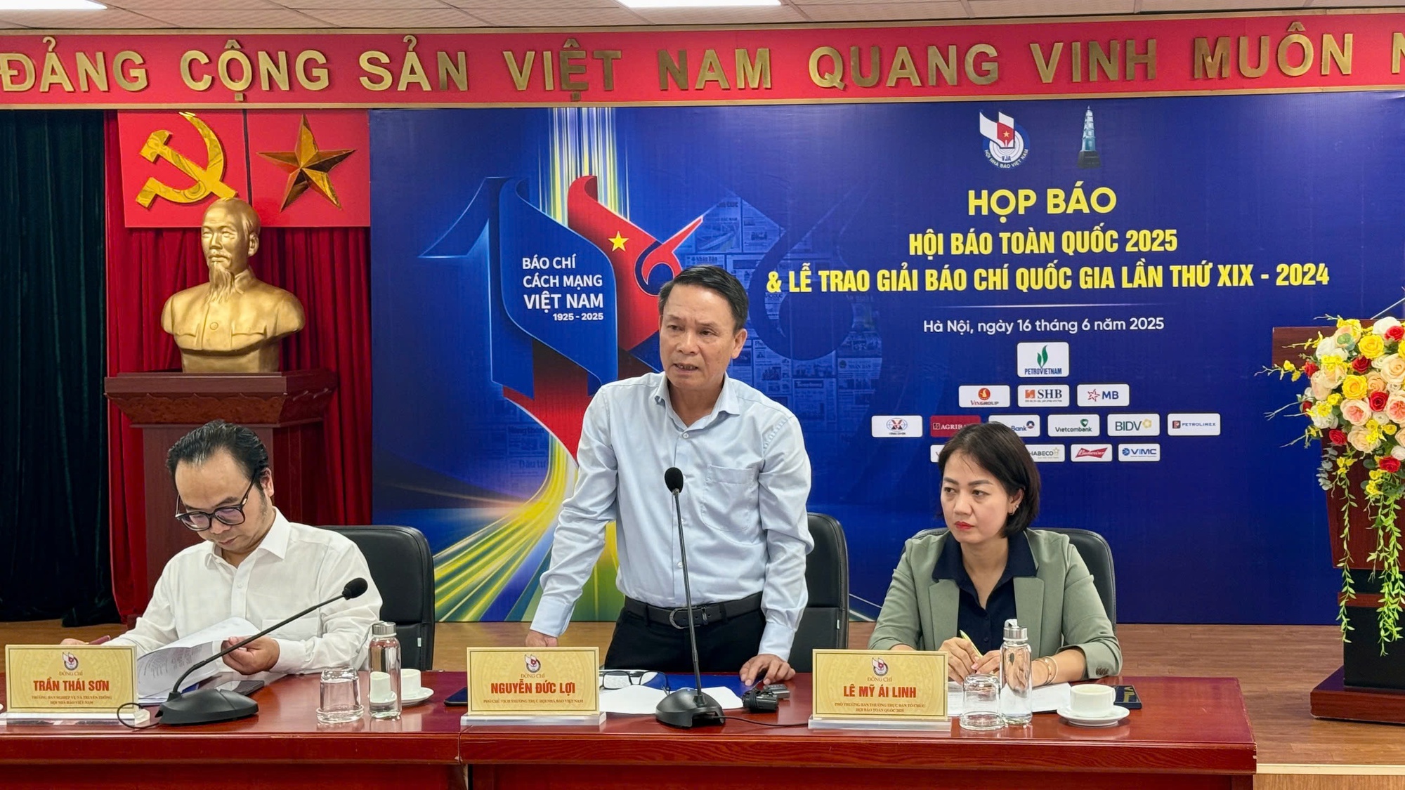 Hội Báo toàn quốc 2025: Tôn vinh lịch sử 100 năm Báo chí Cách mạng Việt Nam- Ảnh 1. Hội Báo toàn quốc 2025: Tôn vinh lịch sử 100 năm Báo chí Cách mạng Việt Nam- Ảnh 1.