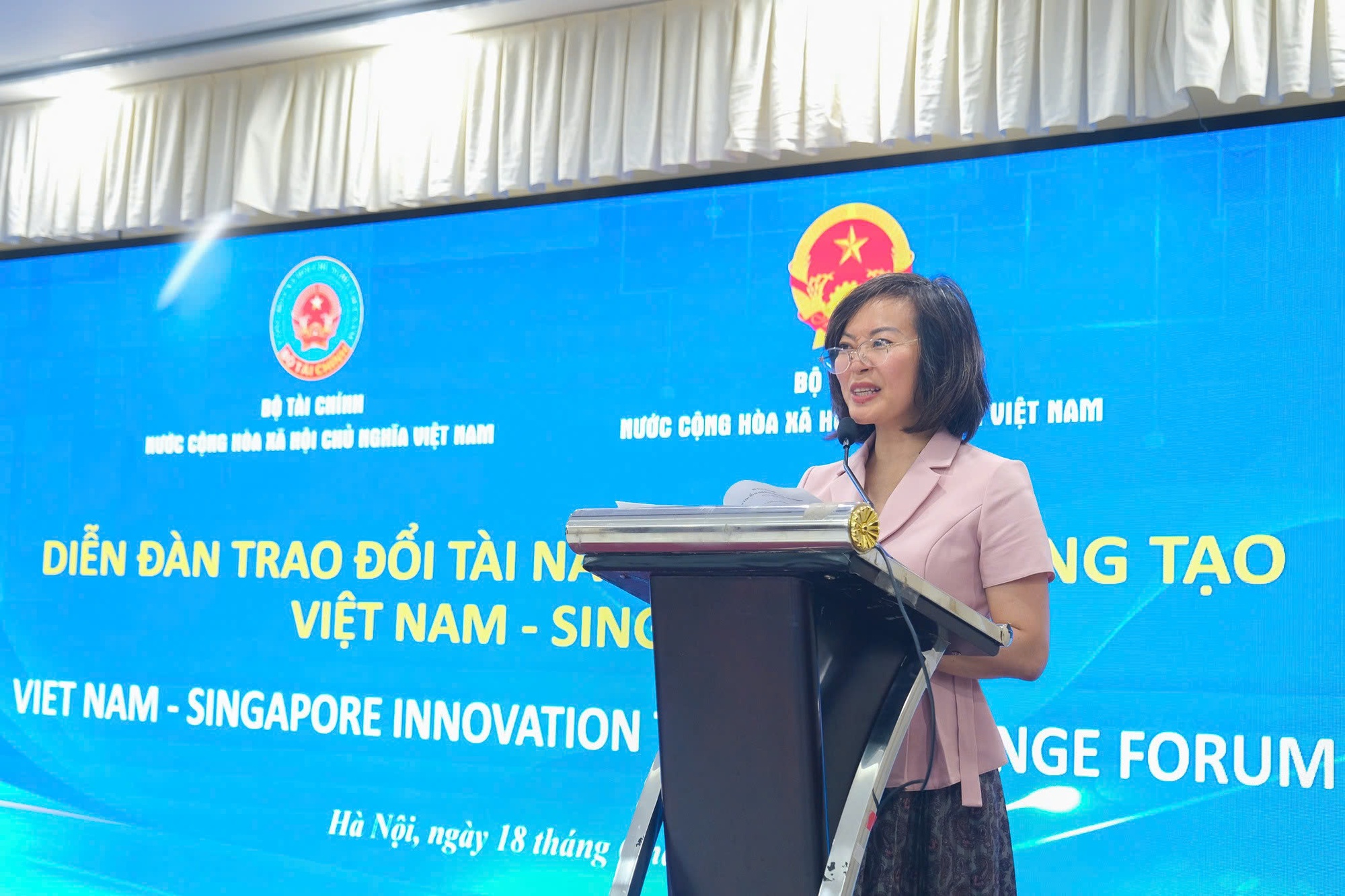 Trao đổi tài năng đổi mới sáng tạo Việt Nam - Singapore: Cơ hội nghề nghiệp trong kỷ nguyên số- Ảnh 1. Trao đổi tài năng đổi mới sáng tạo Việt Nam - Singapore: Cơ hội nghề nghiệp trong kỷ nguyên số- Ảnh 1.