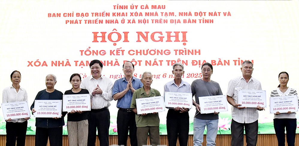 Cà Mau hoàn thành xóa nhà tạm, nhà dột nát- Ảnh 1. Cà Mau hoàn thành xóa nhà tạm, nhà dột nát- Ảnh 1.