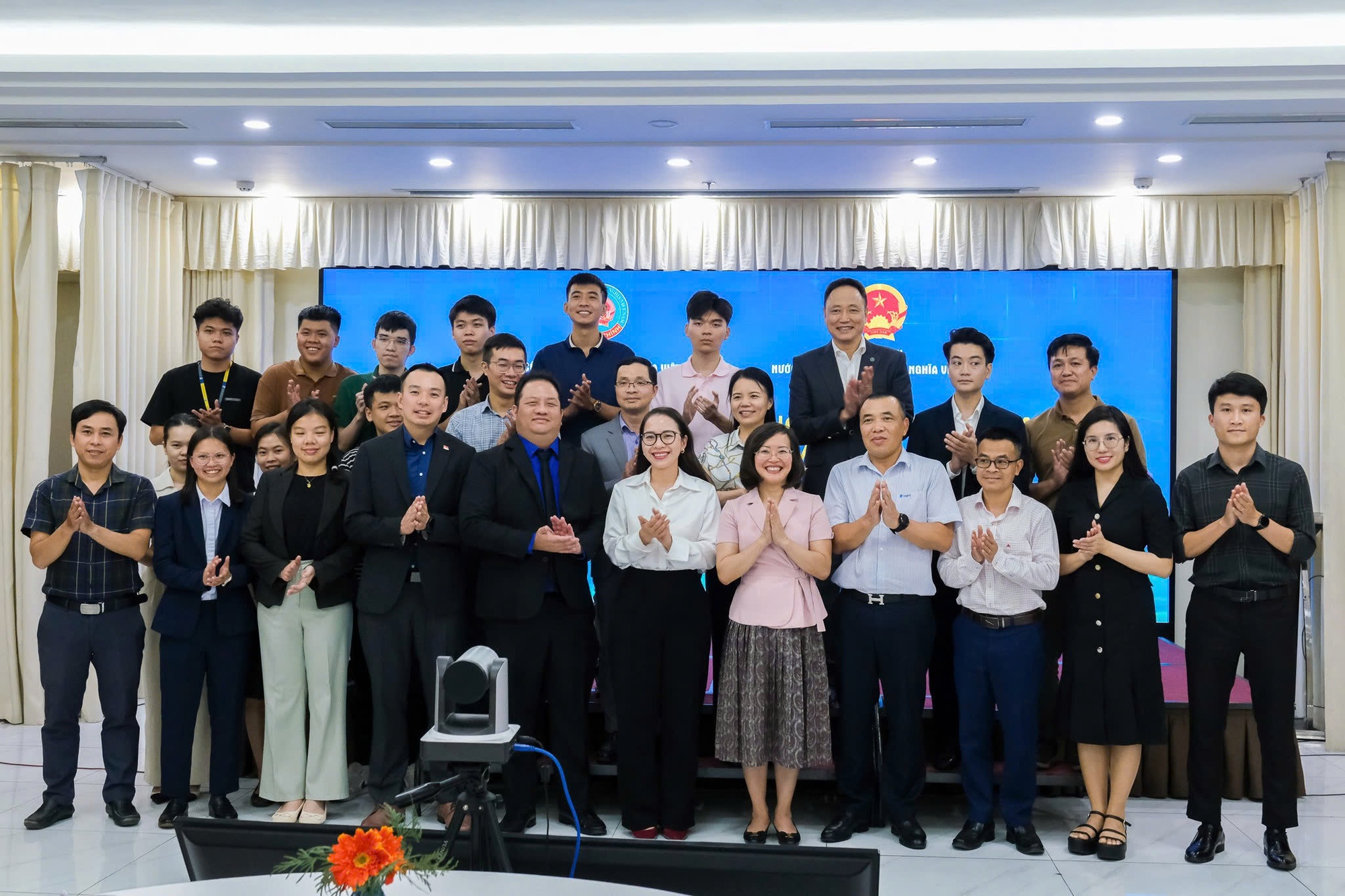 Trao đổi tài năng đổi mới sáng tạo Việt Nam - Singapore: Cơ hội nghề nghiệp trong kỷ nguyên số- Ảnh 2. Trao đổi tài năng đổi mới sáng tạo Việt Nam - Singapore: Cơ hội nghề nghiệp trong kỷ nguyên số- Ảnh 2.