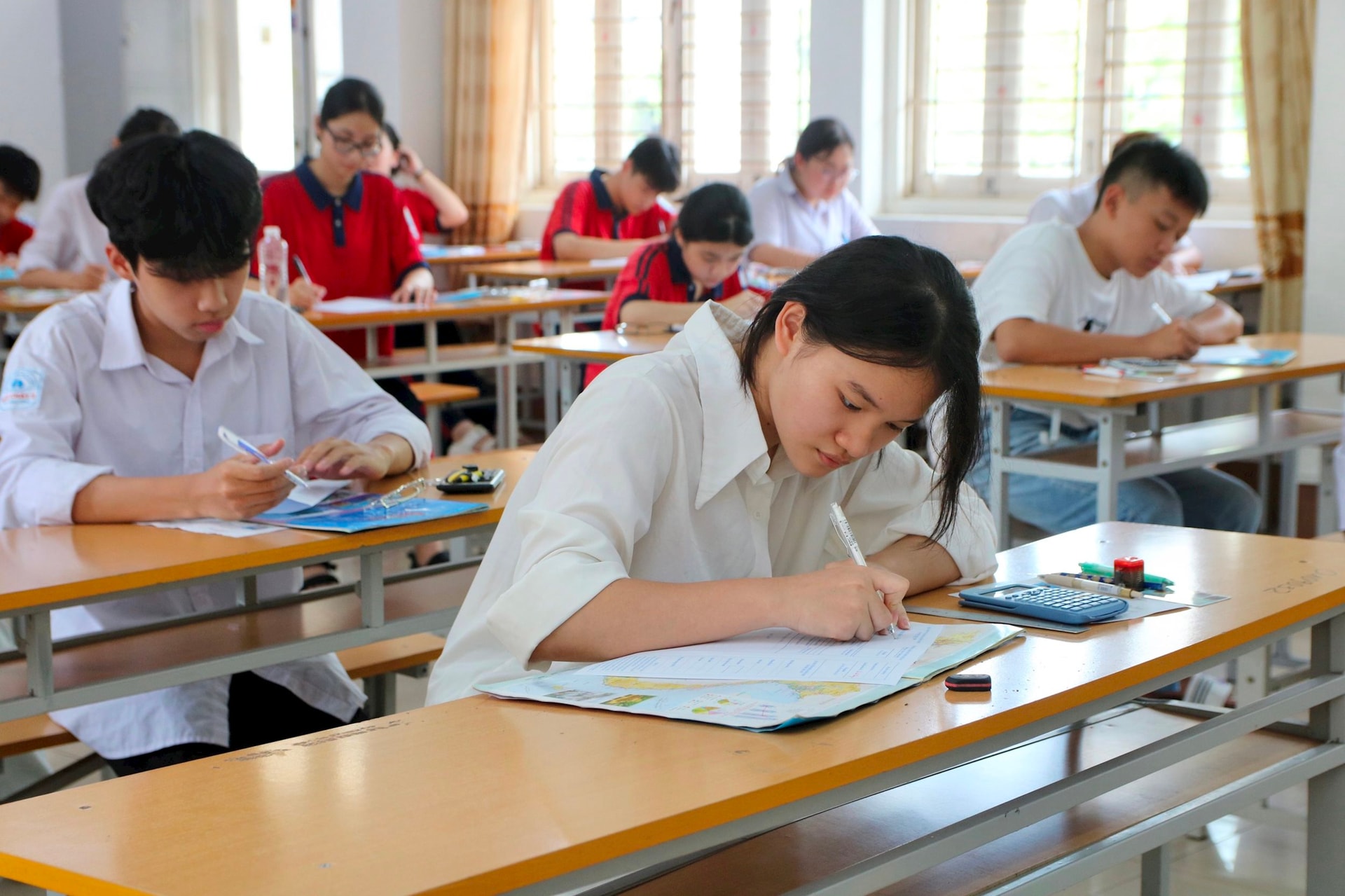 Các địa phương bước vào giai đoạn 'nước rút' cho Kỳ thi tốt nghiệp THPT 2025- Ảnh 1.