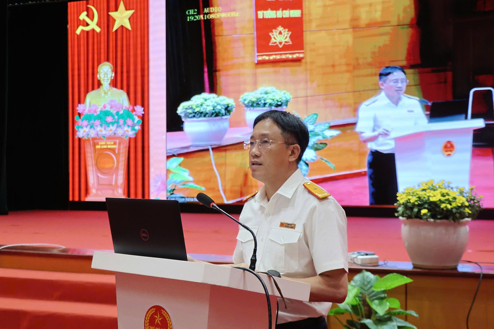 Ngành thuế đẩy mạnh cải cách, phối hợp, kiến tạo môi trường minh bạch cho hộ kinh doanh- Ảnh 2. Ngành thuế đẩy mạnh cải cách, phối hợp, kiến tạo môi trường minh bạch cho hộ kinh doanh- Ảnh 2.