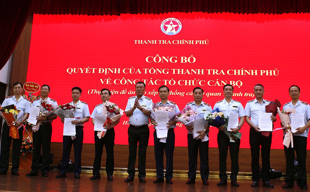 Công bố các quyết định về công tác cán bộ tại Thanh tra Chính phủ- Ảnh 1. Công bố các quyết định về công tác cán bộ tại Thanh tra Chính phủ- Ảnh 1.