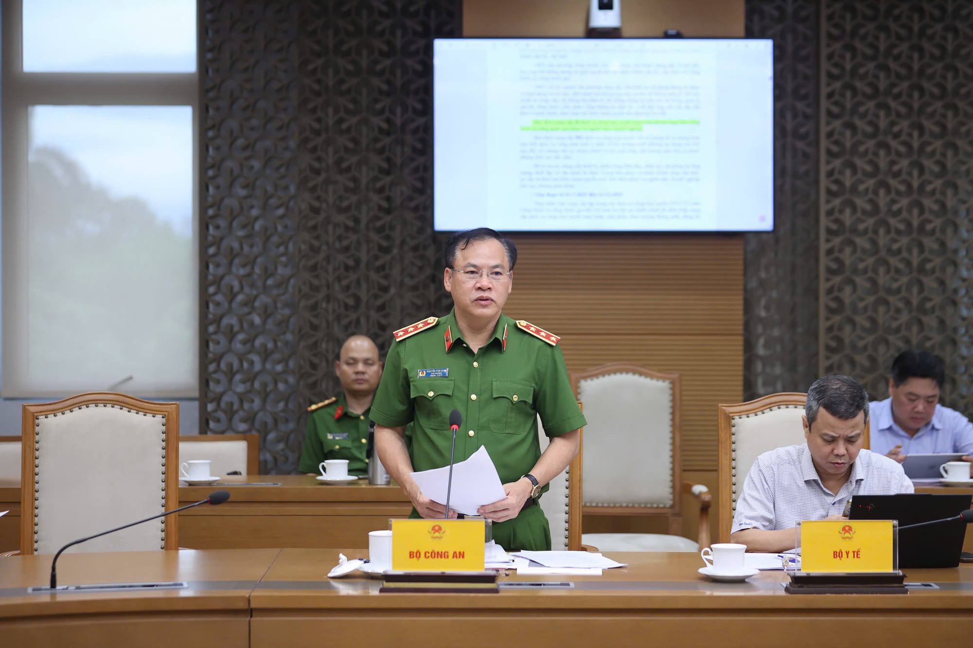 Hành động ngay, quyết liệt và hiệu quả để triển khai 25 dịch công trực tuyến toàn trình- Ảnh 2. Hành động ngay, quyết liệt và hiệu quả để triển khai 25 dịch công trực tuyến toàn trình- Ảnh 2.