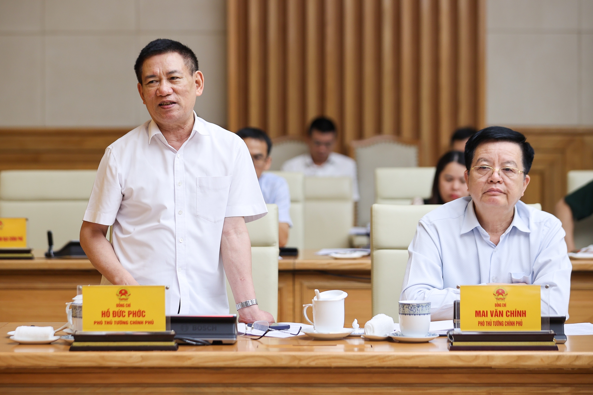 Thủ tướng chủ trì cuộc họp về triển khai tổ chức chính quyền địa phương 2 cấp- Ảnh 5. Thủ tướng chủ trì cuộc họp về triển khai tổ chức chính quyền địa phương 2 cấp- Ảnh 5.