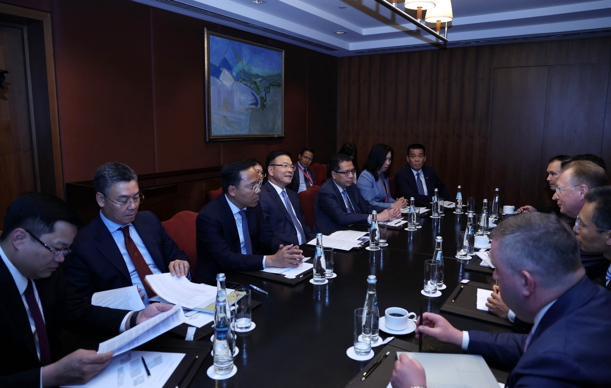 Phó Thủ tướng Lê Thành Long hoan nghênh các tập đoàn hàng đầu của Nga mở rộng sang các lĩnh vực hợp tác mới- Ảnh 5. Phó Thủ tướng Lê Thành Long hoan nghênh các tập đoàn hàng đầu của Nga mở rộng sang các lĩnh vực hợp tác mới- Ảnh 5.