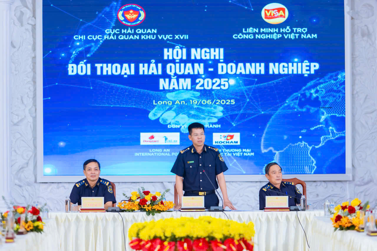 Chi cục Hải quan khu vực XVII đối thoại với doanh nghiệp năm 2025- Ảnh 1. Chi cục Hải quan khu vực XVII đối thoại với doanh nghiệp năm 2025- Ảnh 1.