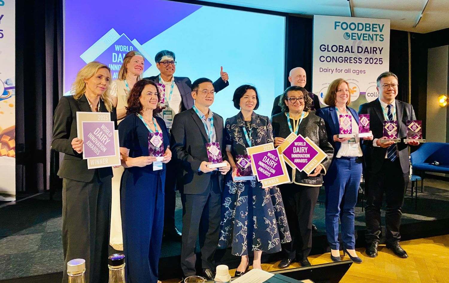Vinamilk giành giải thưởng lớn tại Hội nghị Sữa toàn cầu 2025- Ảnh 4. Vinamilk giành giải thưởng lớn tại Hội nghị Sữa toàn cầu 2025- Ảnh 4.