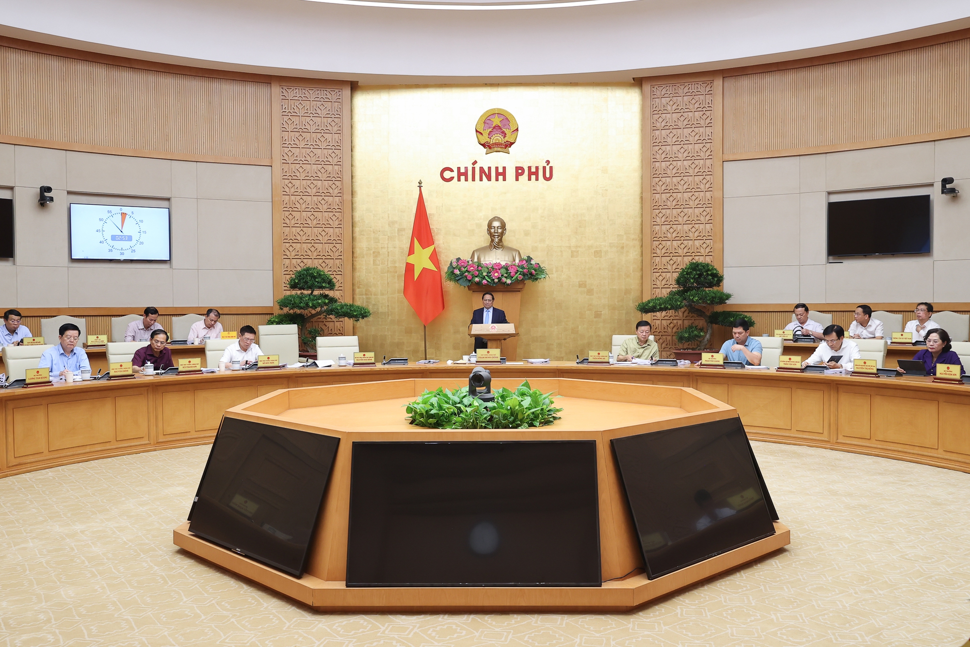 Thủ tướng: Pháp luật phải quán triệt đường lối của Đảng, hợp lòng dân, đi vào cuộc sống- Ảnh 2. Thủ tướng: Pháp luật phải quán triệt đường lối của Đảng, hợp lòng dân, đi vào cuộc sống- Ảnh 2.