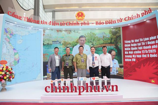 foto-1750490512661 photo-1750490512661