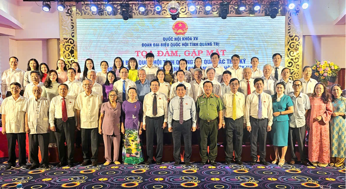 Phó Thủ tướng Nguyễn Chí Dũng gặp mặt ĐBQH tỉnh Quảng Trị qua các thời kỳ- Ảnh 1. Phó Thủ tướng Nguyễn Chí Dũng gặp mặt ĐBQH tỉnh Quảng Trị qua các thời kỳ- Ảnh 1.