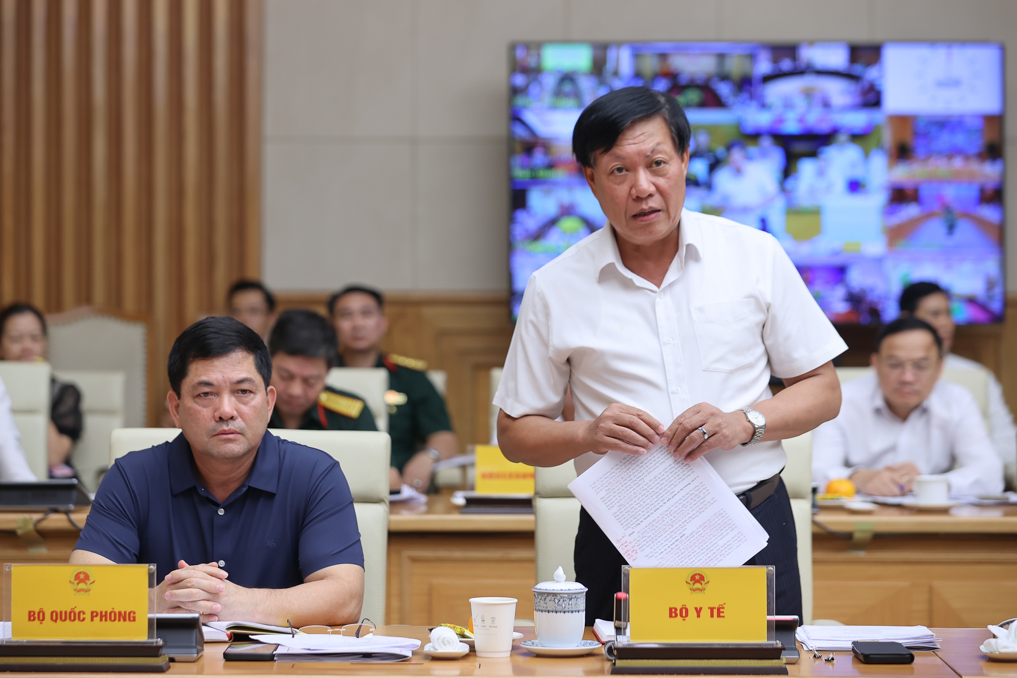 Thủ tướng: Tuyên chiến với hàng giả, quét sạch thuốc giả, thực phẩm giả- Ảnh 6. Thủ tướng: Tuyên chiến với hàng giả, quét sạch thuốc giả, thực phẩm giả- Ảnh 6.