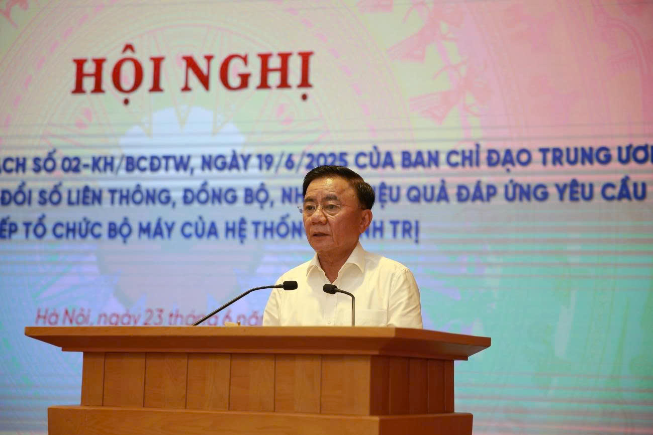 Thường trực Ban Bí thư: Chuyển đổi số liên thông, đồng bộ là nhiệm vụ chính trị trọng tâm- Ảnh 3. Thường trực Ban Bí thư: Chuyển đổi số liên thông, đồng bộ là nhiệm vụ chính trị trọng tâm- Ảnh 3.
