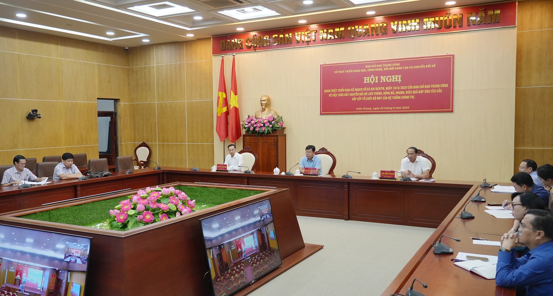 Công bố thành lập Đảng bộ tỉnh An Giang mới và xã, phường, đặc khu vào 30/6- Ảnh 1. Công bố thành lập Đảng bộ tỉnh An Giang mới và xã, phường, đặc khu vào 30/6- Ảnh 1.