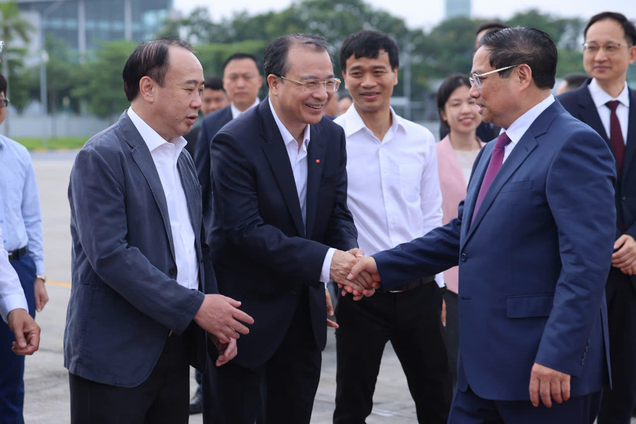 Thủ tướng Phạm Minh Chính lên đường dự Hội nghị WEF 16 Thiên Tân và làm việc tại Trung Quốc- Ảnh 2. Thủ tướng Phạm Minh Chính lên đường dự Hội nghị WEF 16 Thiên Tân và làm việc tại Trung Quốc- Ảnh 2.