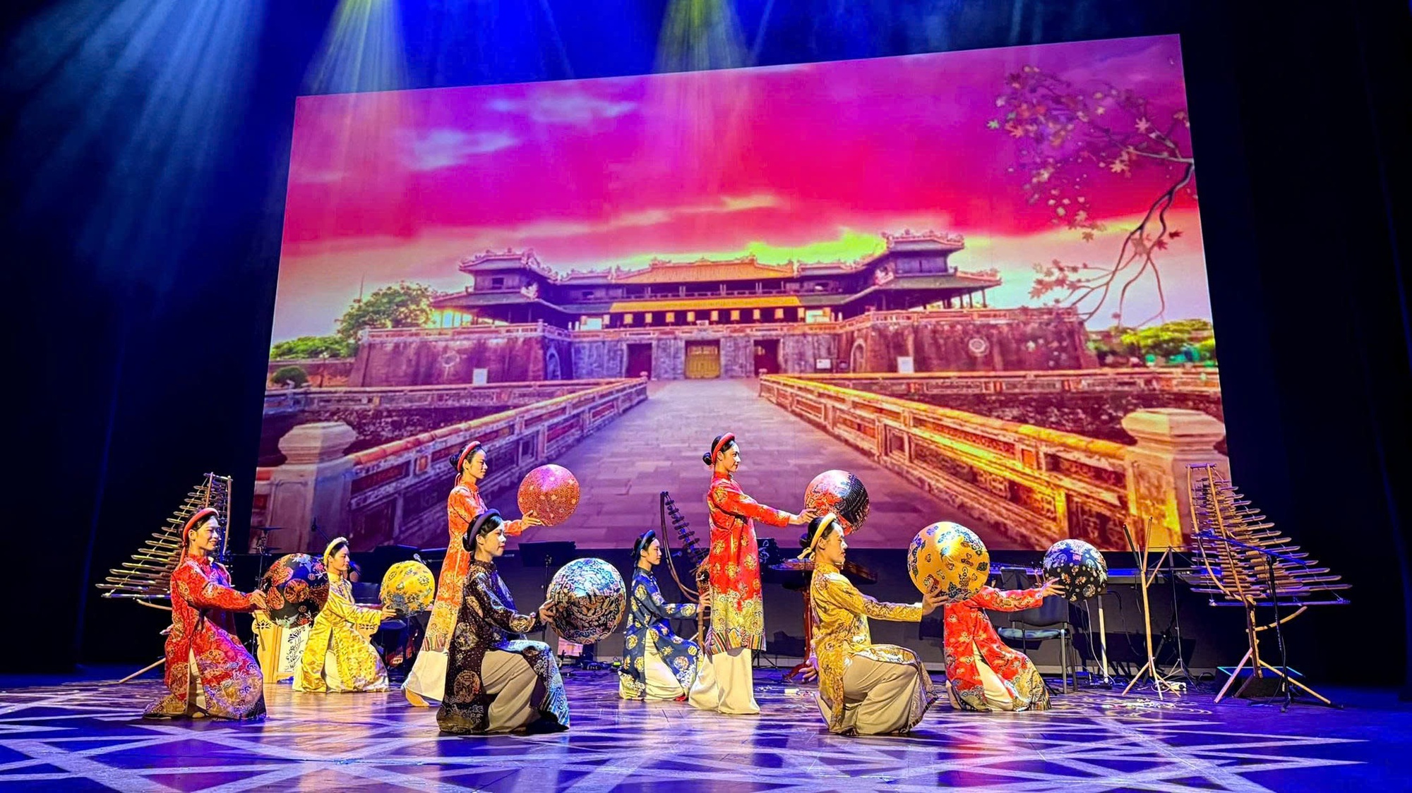 Kỷ niệm 75 năm quan hệ Việt Nam - Ba Lan: ‘Bản hoà âm’ sâu lắng của tình hữu nghị và niềm tự hào- Ảnh 2. Kỷ niệm 75 năm quan hệ Việt Nam - Ba Lan: ‘Bản hoà âm’ sâu lắng của tình hữu nghị và niềm tự hào- Ảnh 2.