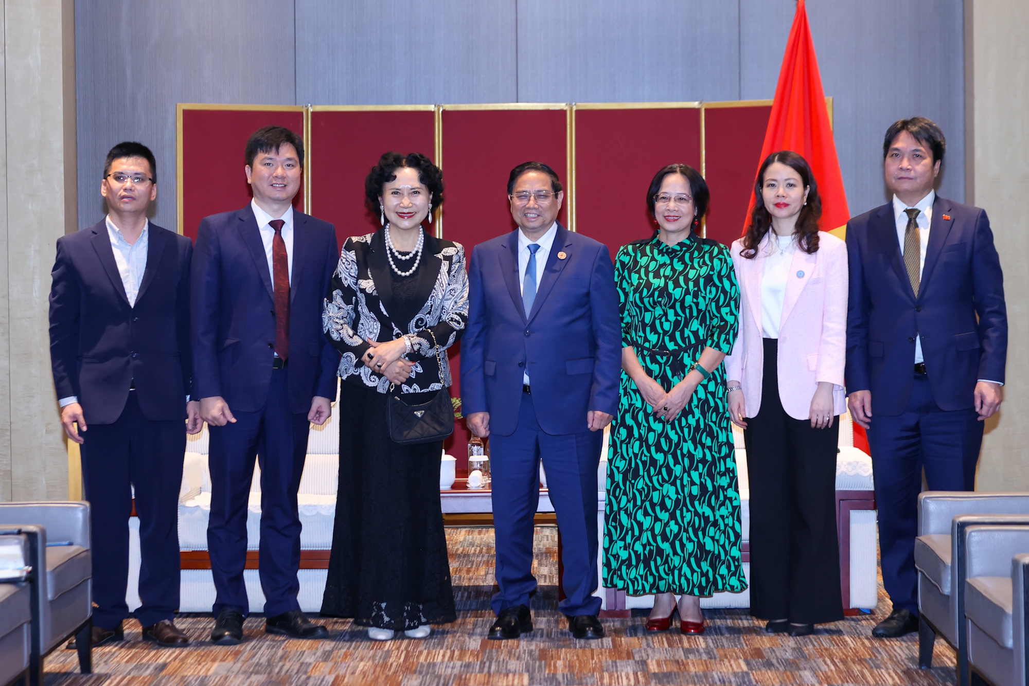 Thủ tướng tiếp Giám đốc Trung tâm Nghiên cứu Đặc khu kinh tế Trung Quốc (Đại học Thâm Quyến)- Ảnh 3. Thủ tướng tiếp Giám đốc Trung tâm Nghiên cứu Đặc khu kinh tế Trung Quốc (Đại học Thâm Quyến)- Ảnh 3.