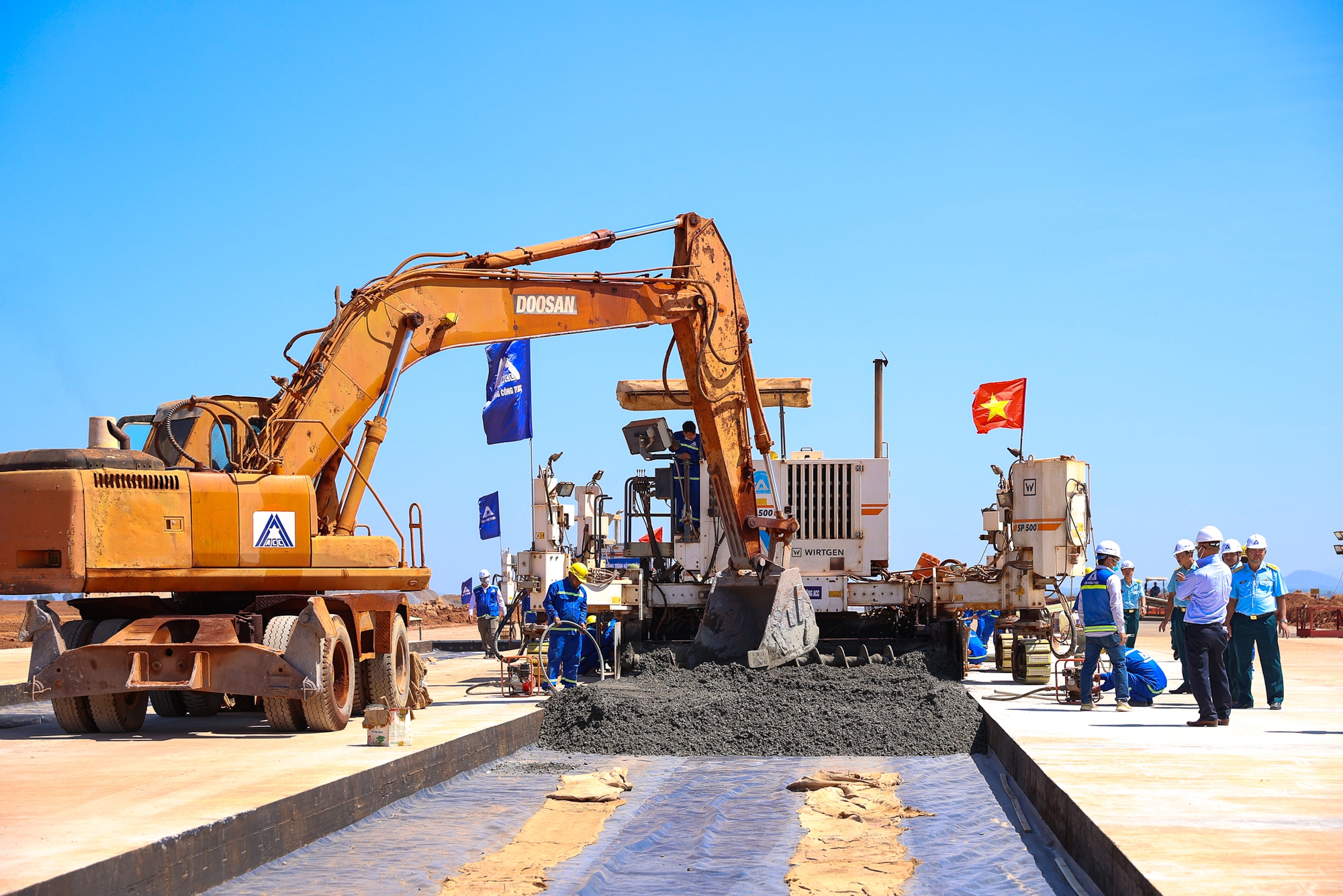 Đề xuất mở rộng cao tốc Bắc-Nam theo phương thức PPP- Ảnh 1. Đề xuất mở rộng cao tốc Bắc-Nam theo phương thức PPP- Ảnh 1.