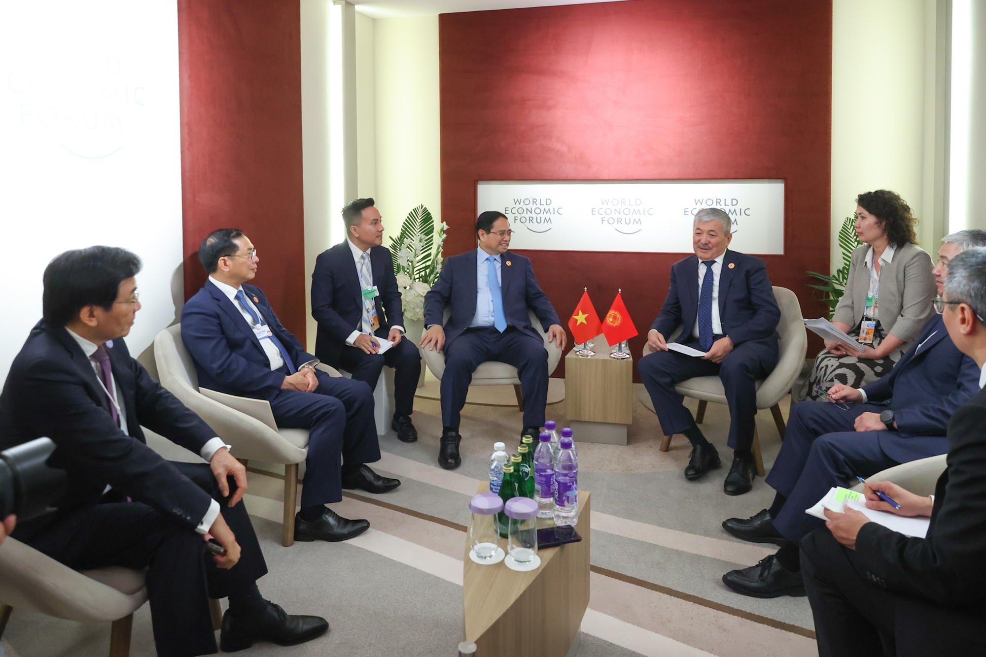Thủ tướng đề xuất kết nối đường sắt Việt Nam - Kyrgyzstan và với các nước Trung Á- Ảnh 3. Thủ tướng đề xuất kết nối đường sắt Việt Nam - Kyrgyzstan và với các nước Trung Á- Ảnh 3.