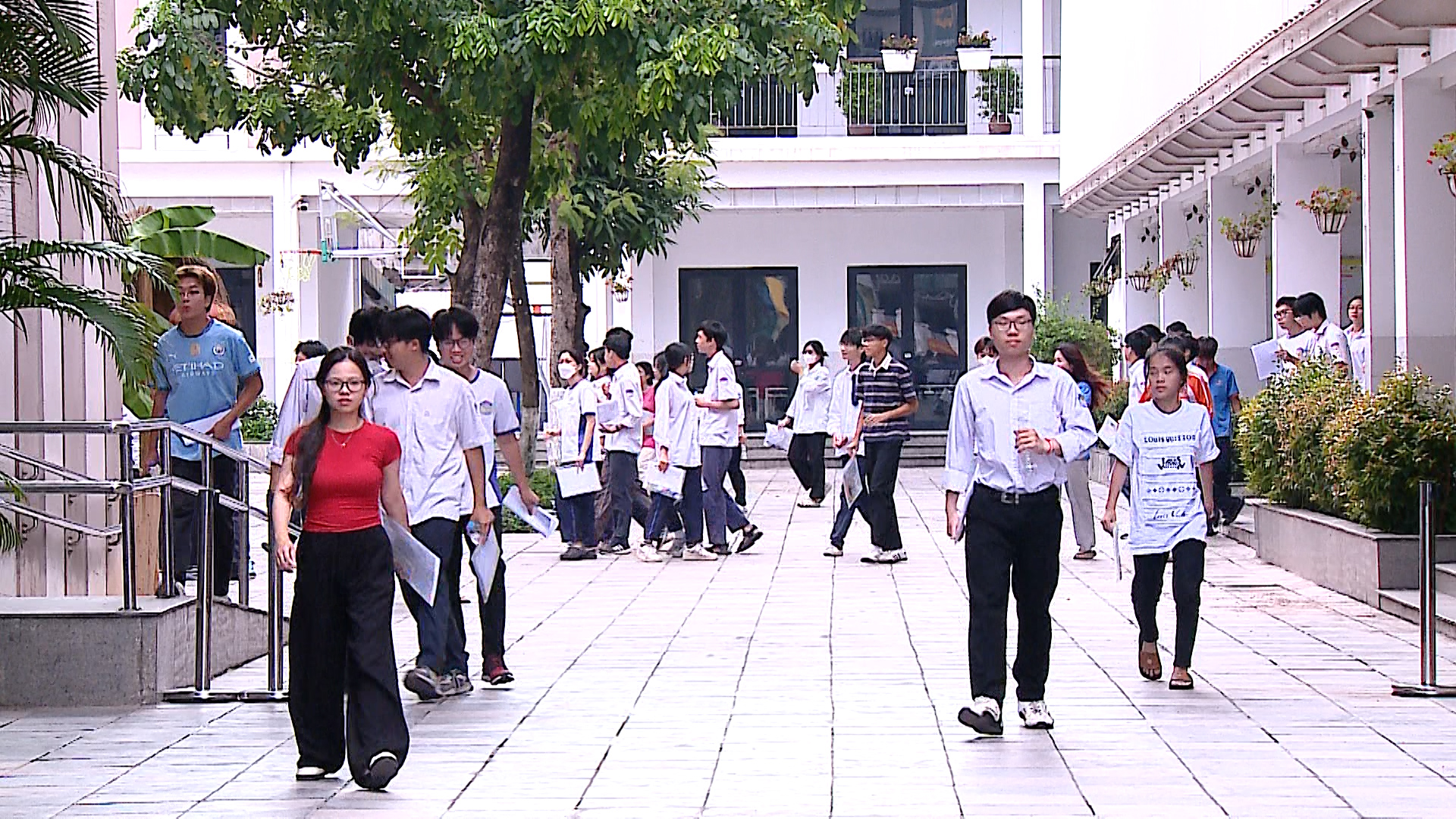 Ngữ văn: Học sinh nhìn thấy mình trong đề thi- Ảnh 6.