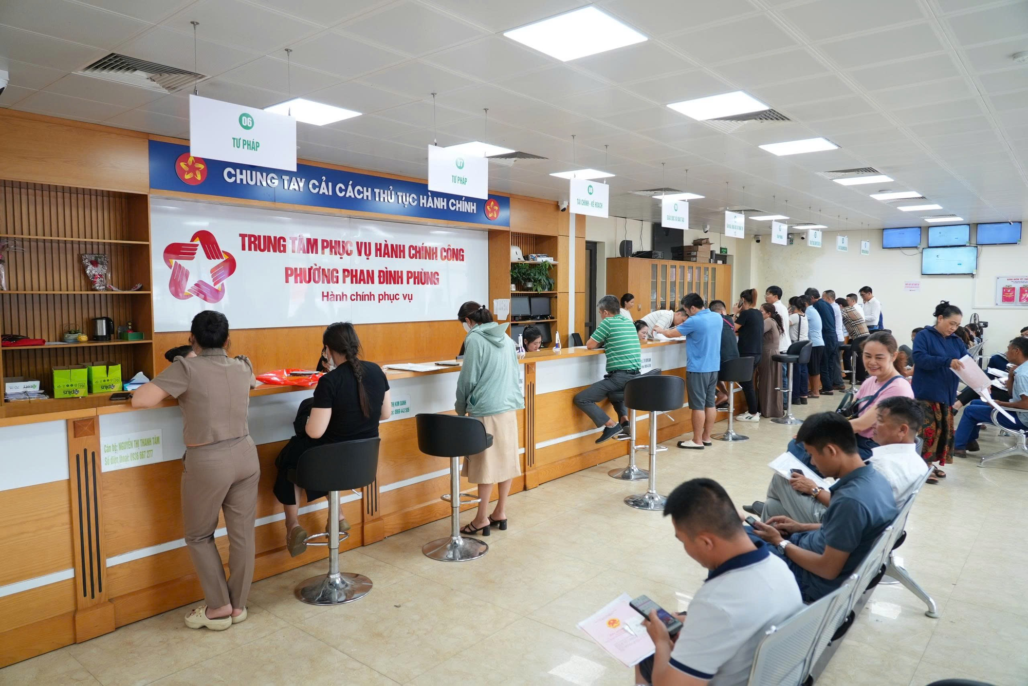 MobiFone phối hợp với tỉnh Thái Nguyên triển khai Hệ thống thông tin giải quyết thủ tục hành chính theo mô hình chính quyền hai cấp- Ảnh 2. MobiFone phối hợp với tỉnh Thái Nguyên triển khai Hệ thống thông tin giải quyết thủ tục hành chính theo mô hình chính quyền hai cấp- Ảnh 2.