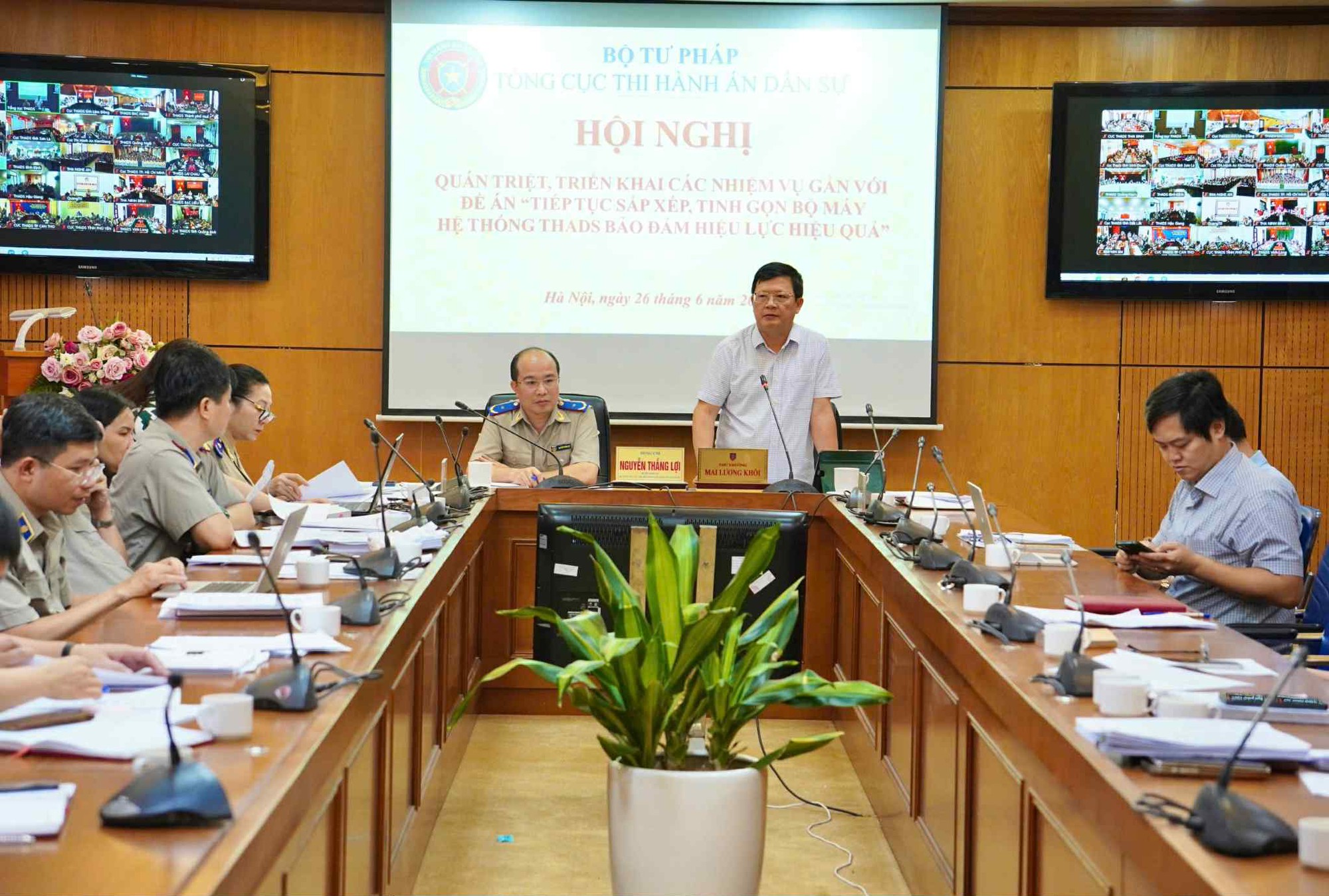 Đổi mới phương thức điều hành, tổ chức thi hành án dân sự- Ảnh 1. Đổi mới phương thức điều hành, tổ chức thi hành án dân sự- Ảnh 1.