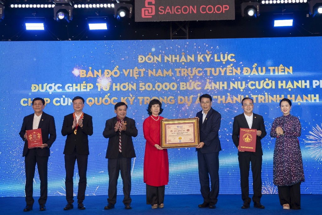 Hành trình 35 năm nâng tầm chuỗi giá trị hàng hóa Việt trên thị trường của Saigon Co.op- Ảnh 2. Hành trình 35 năm nâng tầm chuỗi giá trị hàng hóa Việt trên thị trường của Saigon Co.op- Ảnh 2.
