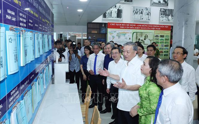 Tổng Bí thư Tô Lâm khảo sát thực tế mô hình tổ chức chính quyền địa phương 2 cấp tại TPHCM