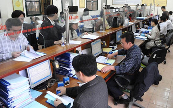 Căn cứ chuyển biên chế cấp huyện để bố trí biên chế cấp xã