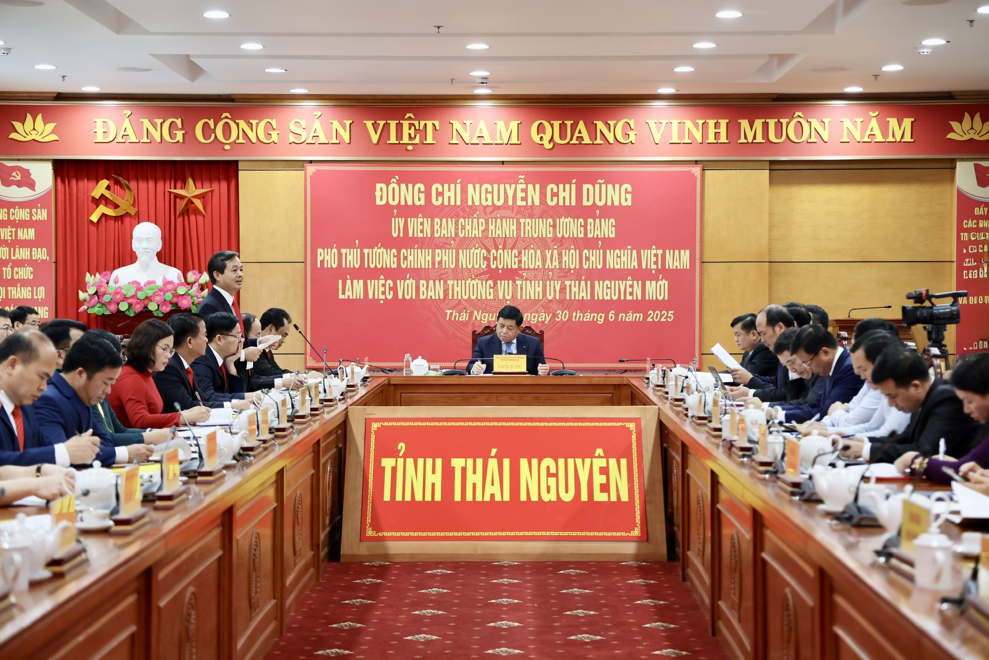 Thái Nguyên cần cân đối nguồn lực, hài hòa lợi ích phát triển- Ảnh 2. Thái Nguyên cần cân đối nguồn lực, hài hòa lợi ích phát triển- Ảnh 2.