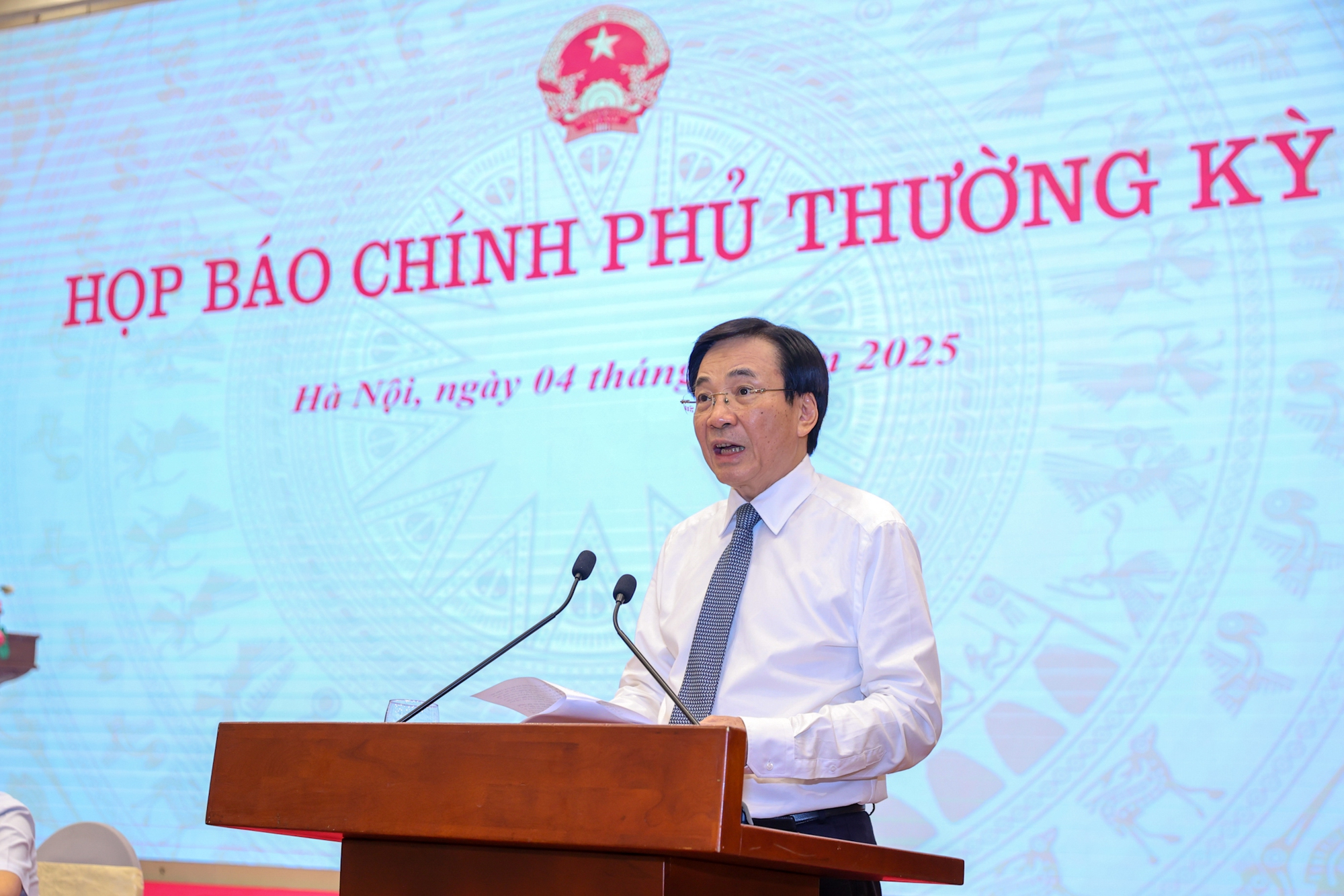Họp báo Chính phủ thường kỳ tháng 5/2025: Tình hình phát triển KTXH nổi bật với 8 điểm sáng - Ảnh 2. Họp báo Chính phủ thường kỳ tháng 5/2025: Tình hình phát triển KTXH nổi bật với 8 điểm sáng - Ảnh 2.