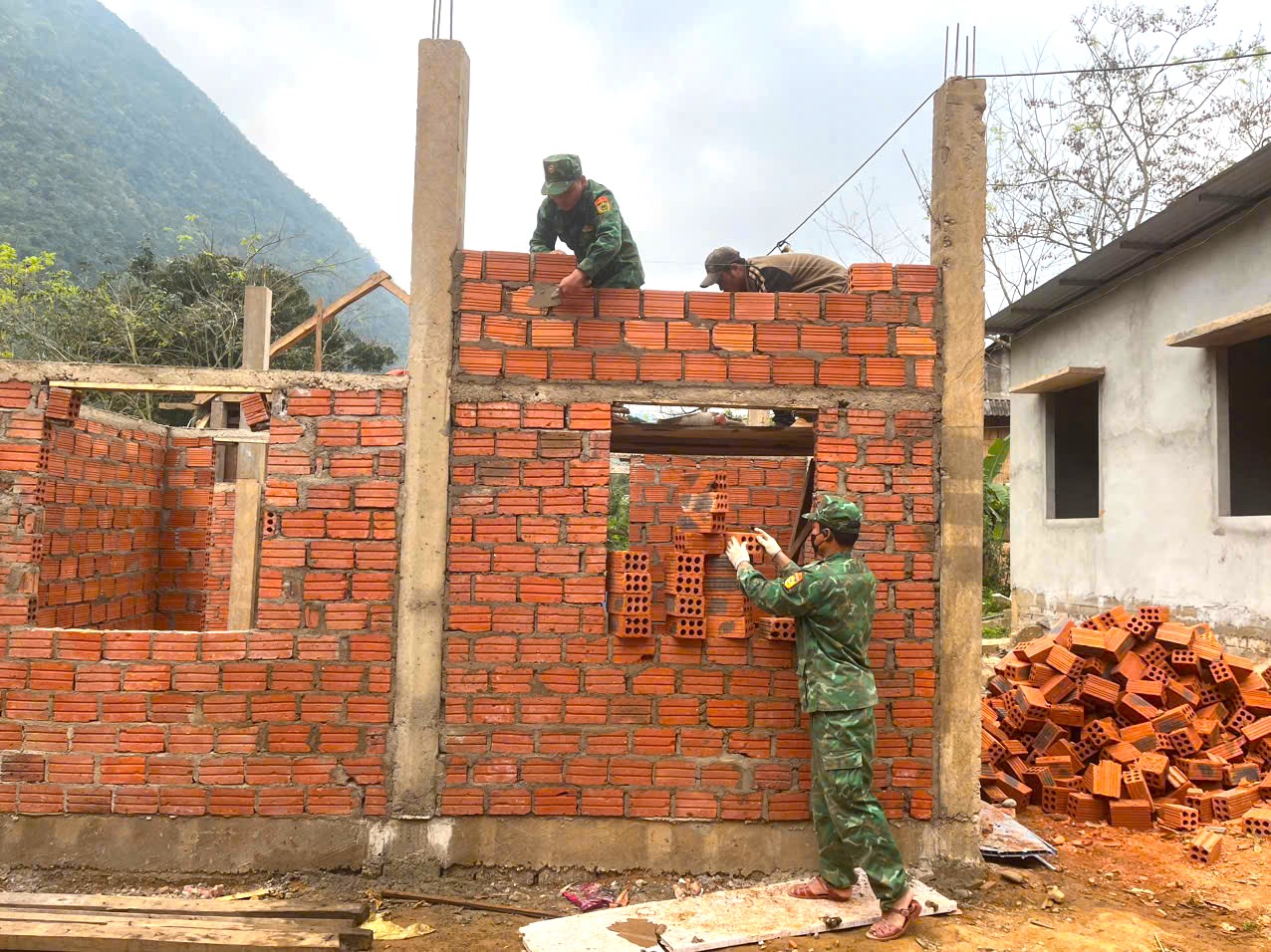 Quảng Trị: Bước vào chặng nước rút, hoàn thành xóa nhà tạm trong tháng 6- Ảnh 1. Quảng Trị: Bước vào chặng nước rút, hoàn thành xóa nhà tạm trong tháng 6- Ảnh 1.