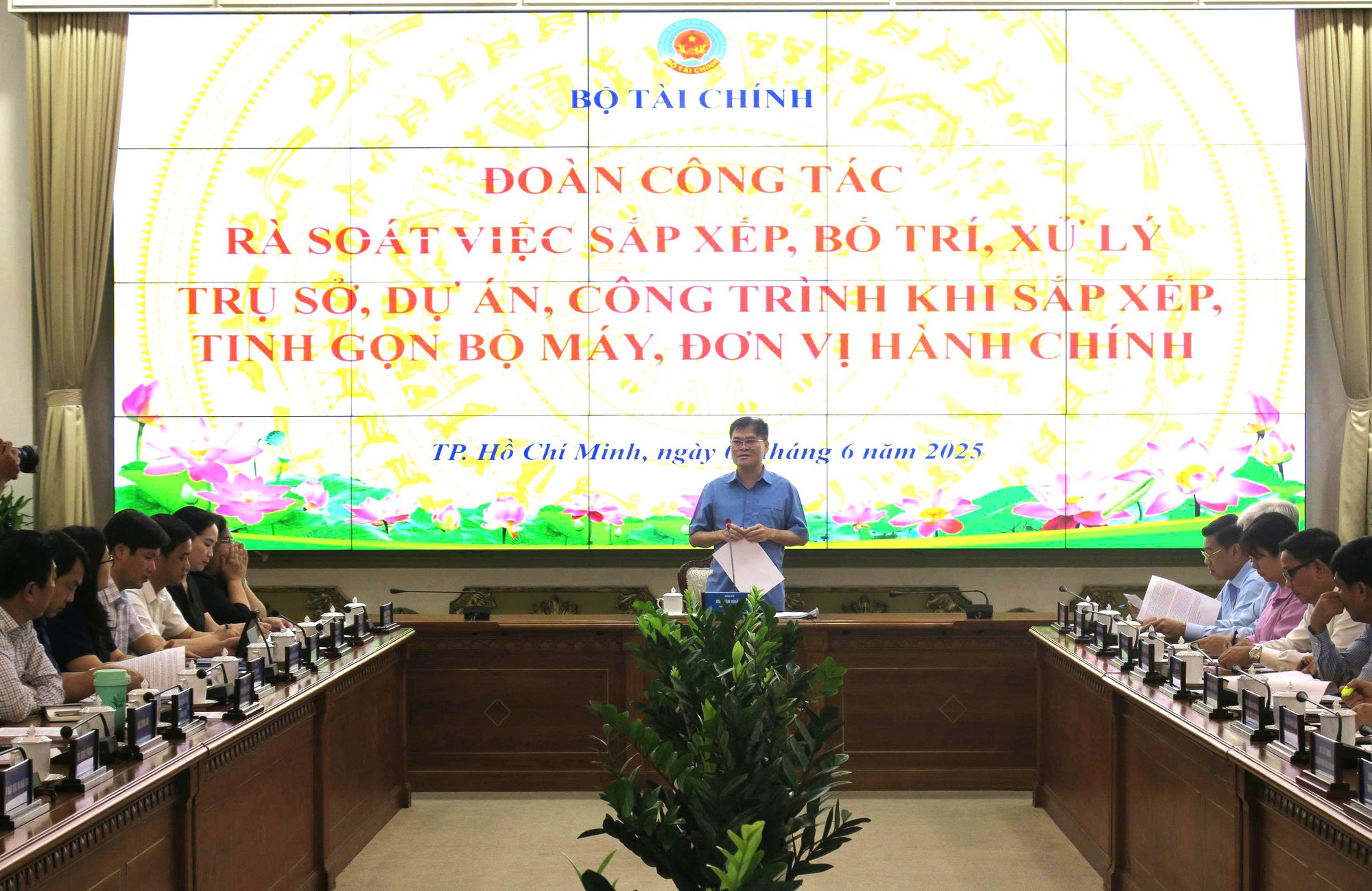 Bộ Tài chính hướng dẫn xử lý tài sản công tại các tỉnh phía Nam- Ảnh 1. Bộ Tài chính hướng dẫn xử lý tài sản công tại các tỉnh phía Nam- Ảnh 1.