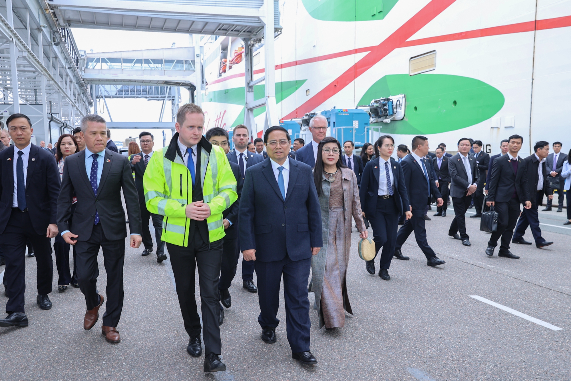 Thủ tướng thăm cảng biển hàng đầu vùng Baltic và tìm hiểu kinh nghiệm phát huy giá trị di sản ở Estonia- Ảnh 2. Thủ tướng thăm cảng biển hàng đầu vùng Baltic và tìm hiểu kinh nghiệm phát huy giá trị di sản ở Estonia- Ảnh 2.
