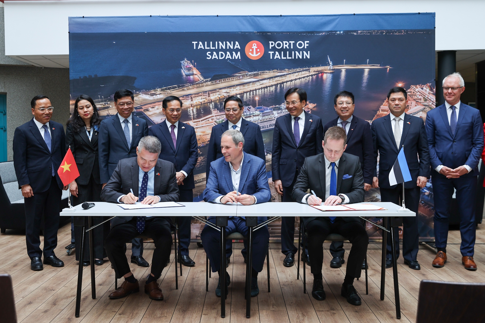 Thủ tướng thăm cảng biển hàng đầu vùng Baltic và tìm hiểu kinh nghiệm phát huy giá trị di sản ở Estonia- Ảnh 6. Thủ tướng thăm cảng biển hàng đầu vùng Baltic và tìm hiểu kinh nghiệm phát huy giá trị di sản ở Estonia- Ảnh 6.