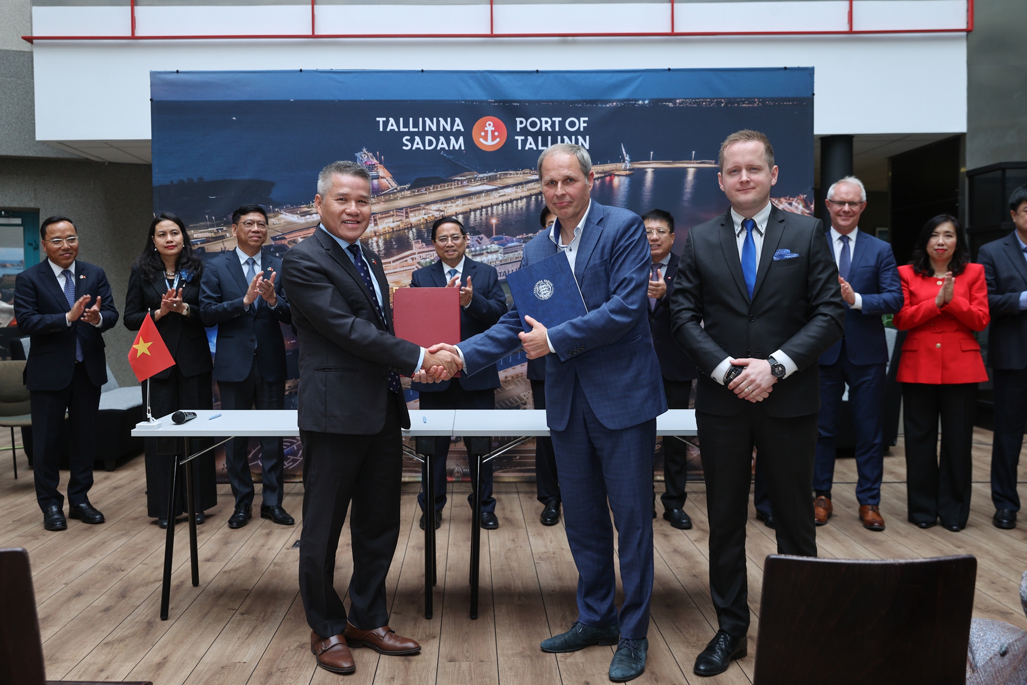 Thủ tướng thăm cảng biển hàng đầu vùng Baltic và tìm hiểu kinh nghiệm phát huy giá trị di sản ở Estonia- Ảnh 7. Thủ tướng thăm cảng biển hàng đầu vùng Baltic và tìm hiểu kinh nghiệm phát huy giá trị di sản ở Estonia- Ảnh 7.