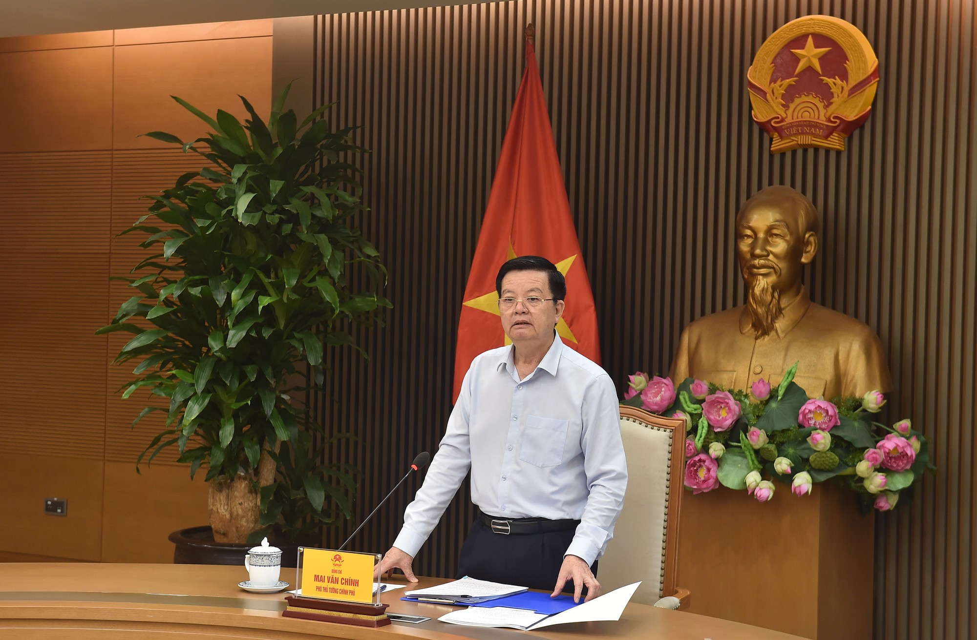 Phó Thủ tướng Mai Văn Chính cho ý kiến về Đề án Quốc tế hóa văn hóa Việt Nam và Việt Nam hóa văn hóa quốc tế- Ảnh 1. Phó Thủ tướng Mai Văn Chính cho ý kiến về Đề án Quốc tế hóa văn hóa Việt Nam và Việt Nam hóa văn hóa quốc tế- Ảnh 1.