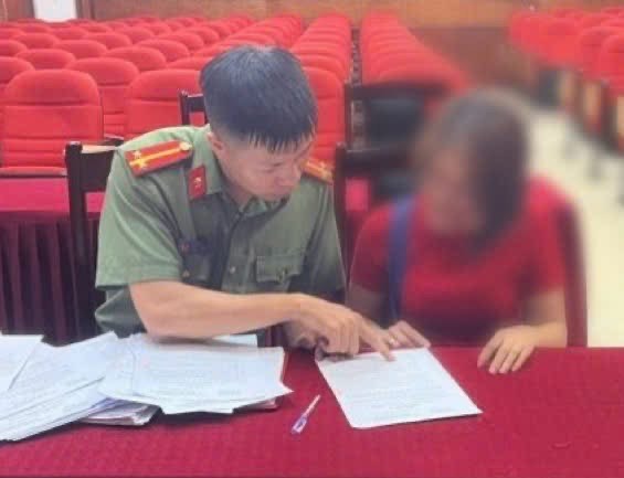 Xử phạt hai người đăng tin sai về nhà thuốc Long Châu- Ảnh 1. Xử phạt hai người đăng tin sai về nhà thuốc Long Châu- Ảnh 1.