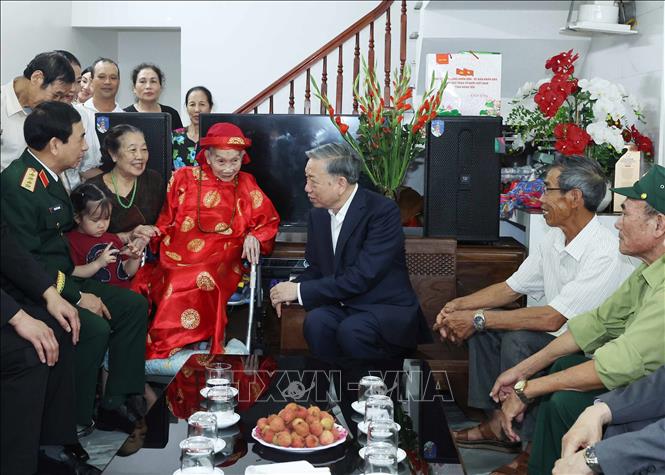 Kỷ niệm trọng thể 110 năm Ngày sinh Tổng Bí thư Nguyễn Văn Linh- Ảnh 5. Kỷ niệm trọng thể 110 năm Ngày sinh Tổng Bí thư Nguyễn Văn Linh- Ảnh 5.