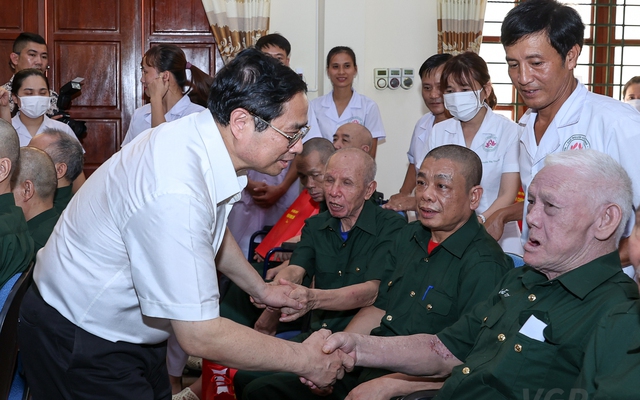 Tiếp tục chăm lo tốt đời sống người có công với cách mạng