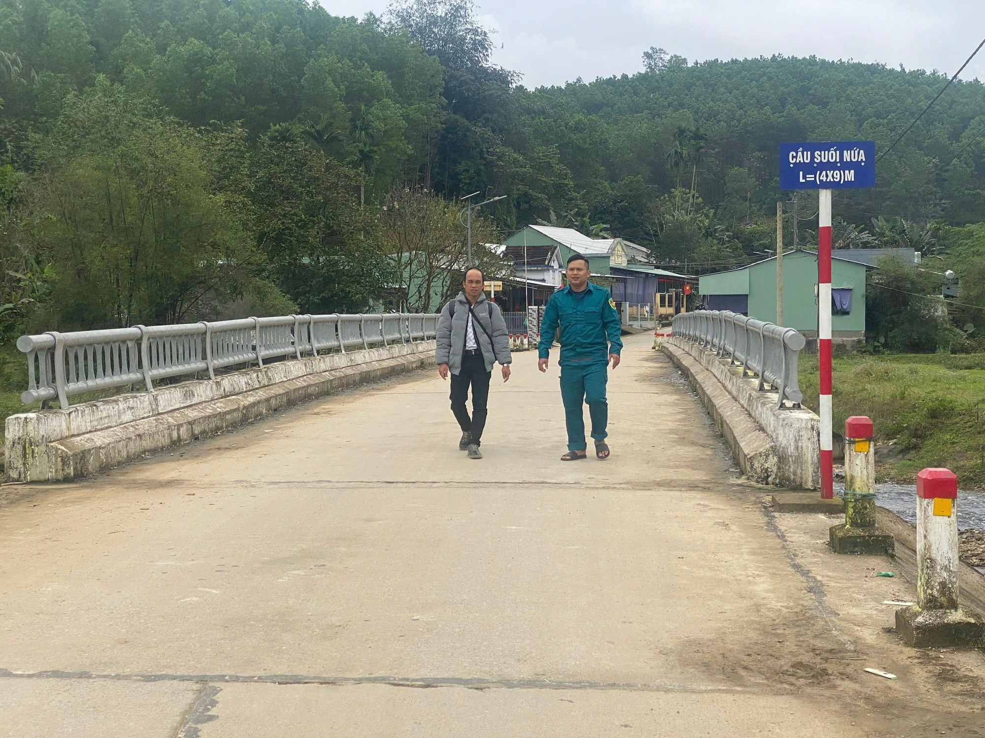 Xóa 'lõi nghèo' vùng đồng bào DTTS và miền núi -
Bài 1: Thu hẹp khoảng cách phát triển- Ảnh 2. Xóa 'lõi nghèo' vùng đồng bào DTTS và miền núi -
Bài 1: Thu hẹp khoảng cách phát triển- Ảnh 2.