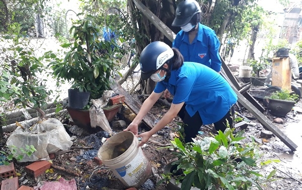 Dịch sốt xuất huyết 'vào mùa' cao điểm- Ảnh 2. Dịch sốt xuất huyết 'vào mùa' cao điểm- Ảnh 2.