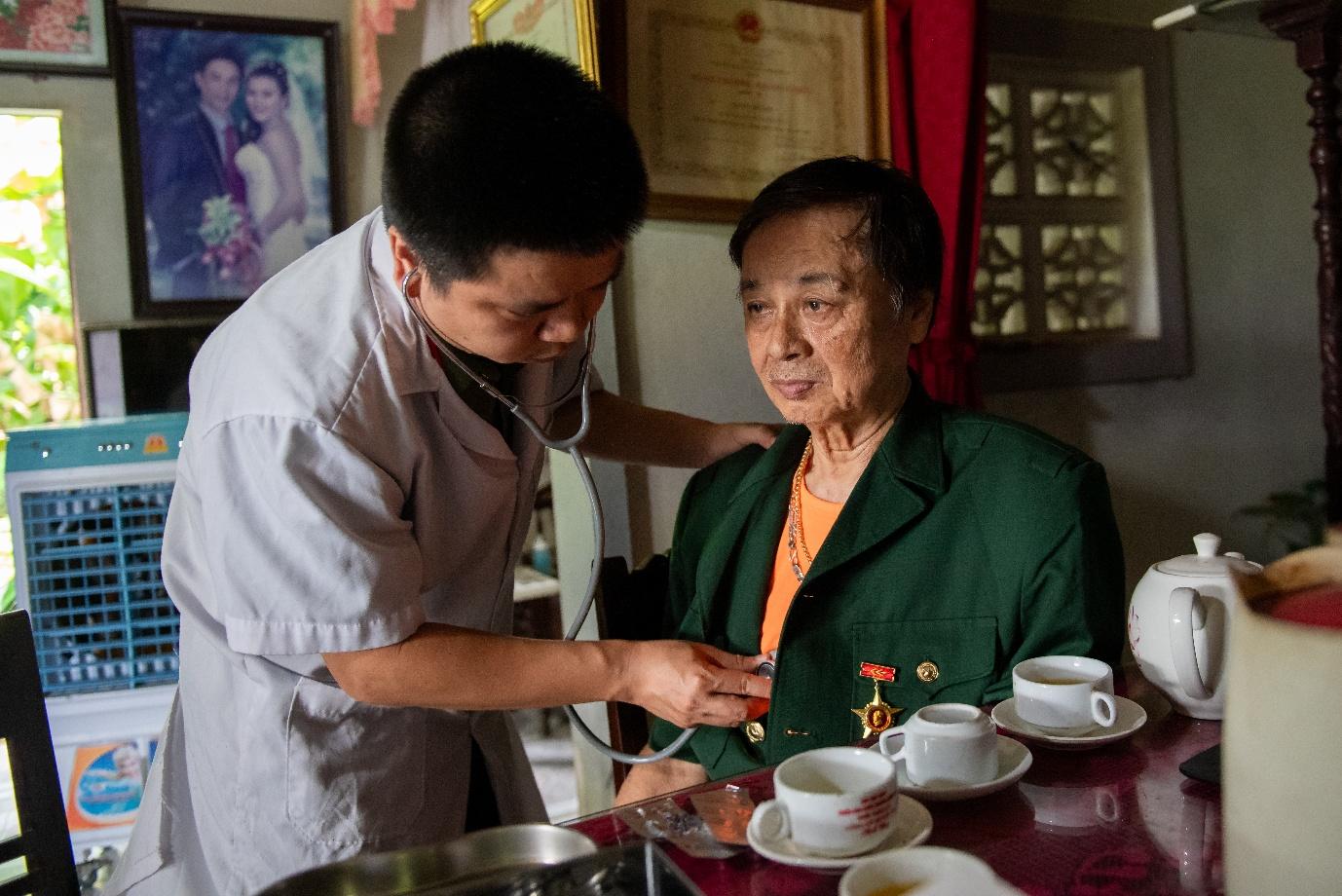 Hệ thống nhà thuốc Pharmacity chăm sóc sức khỏe người có công tại Quảng Trị- Ảnh 1. Hệ thống nhà thuốc Pharmacity chăm sóc sức khỏe người có công tại Quảng Trị- Ảnh 1.